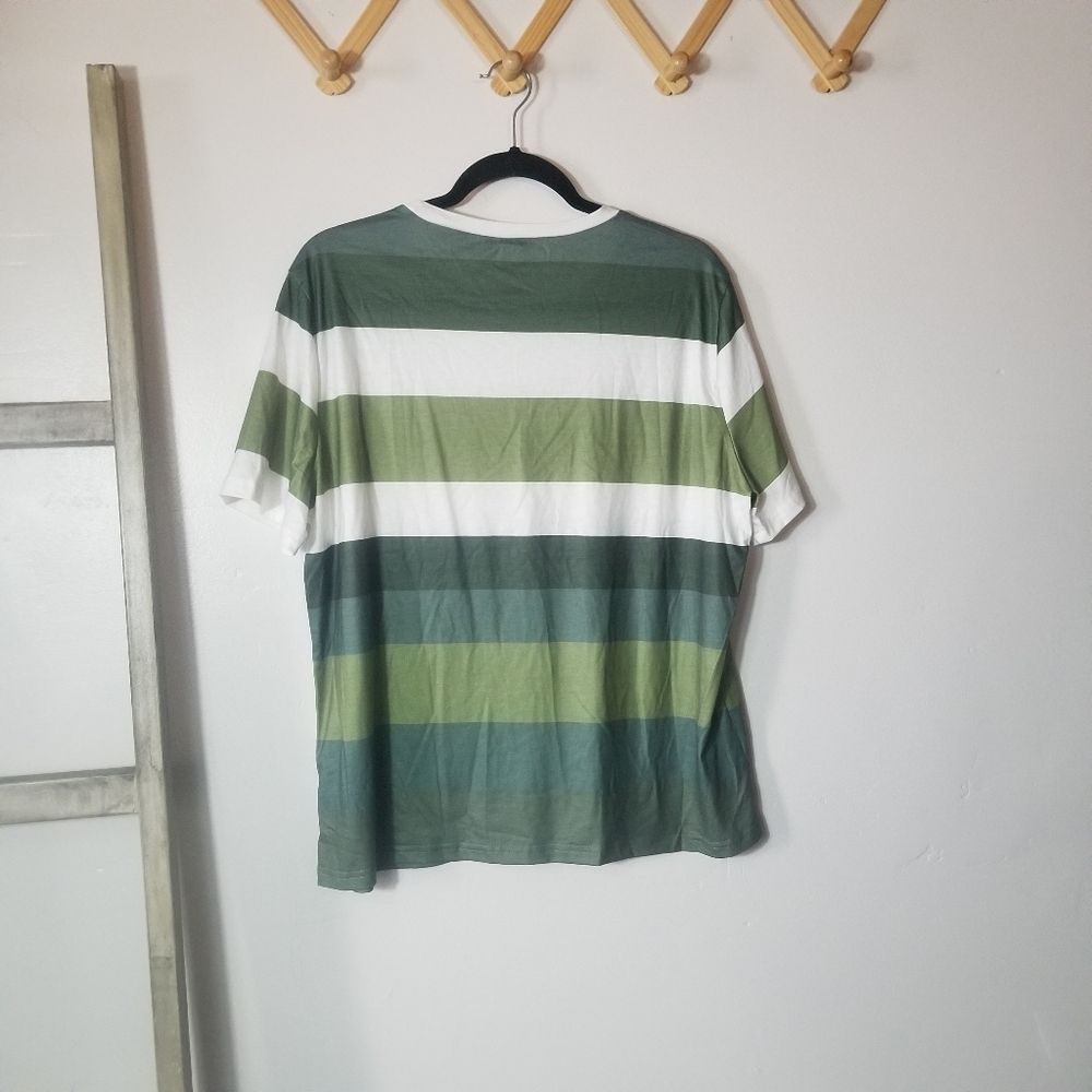 WOMEN'S GREEN AND WHITE STRIPED SHIRT SIZE XXL - Picture 2 of 8